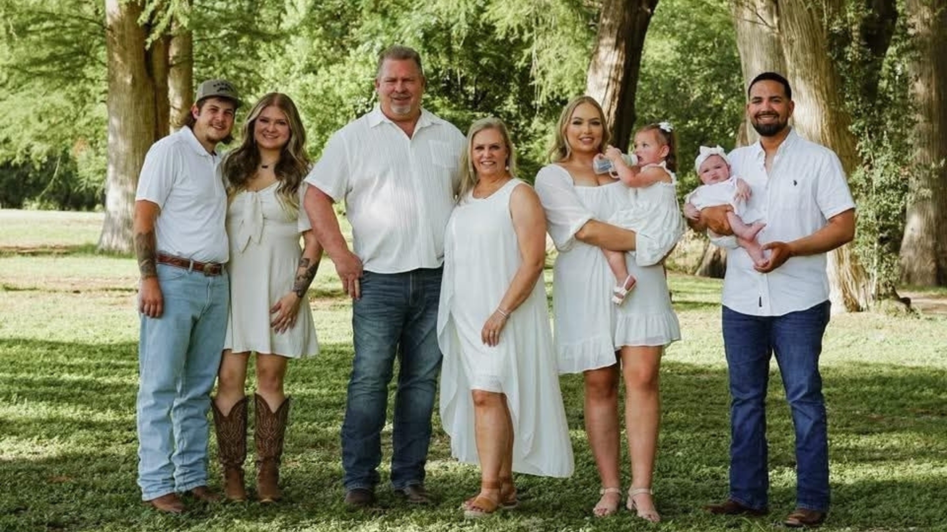 Joe-Smith & Family Outside